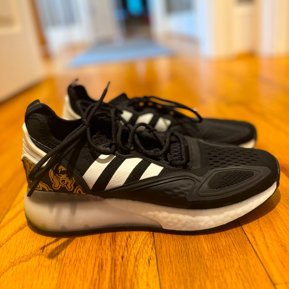 NEW Adidas TWITCH SHOES black w/ gold white, custom ZX 2K rare sneakers